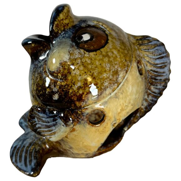 Anthropomorphic Ceramic Fish Tea Light Holder - Picture 1 of 6